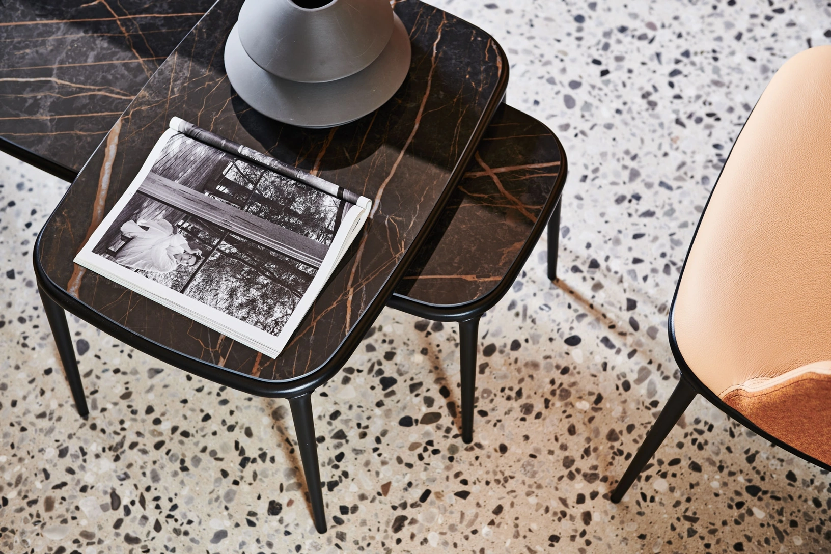 Tavolino Lea in cristalceramica di Midj