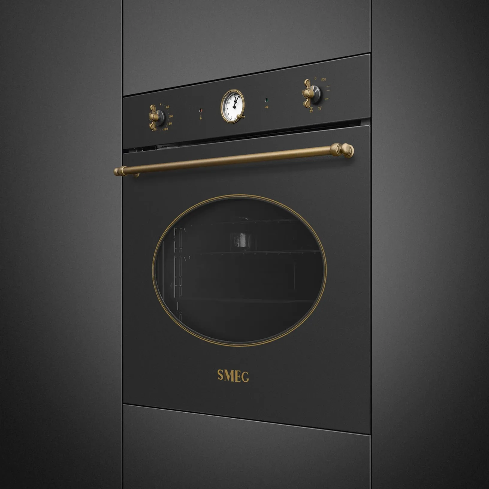 Forno Termoventilato Estetica Coloniale di Smeg