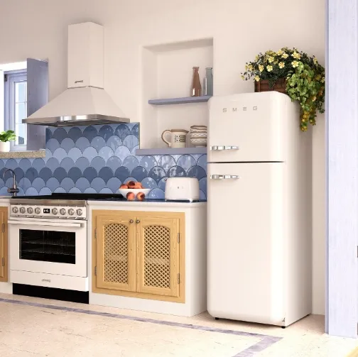Frigorifero Panna Doppia Porta a libera installazione di Smeg