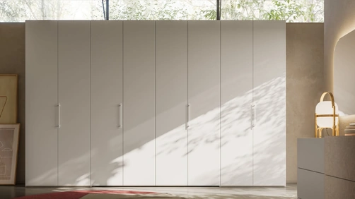 Armadio con anta battente Liscia + M 14 + cabina Alea 37 di Orme