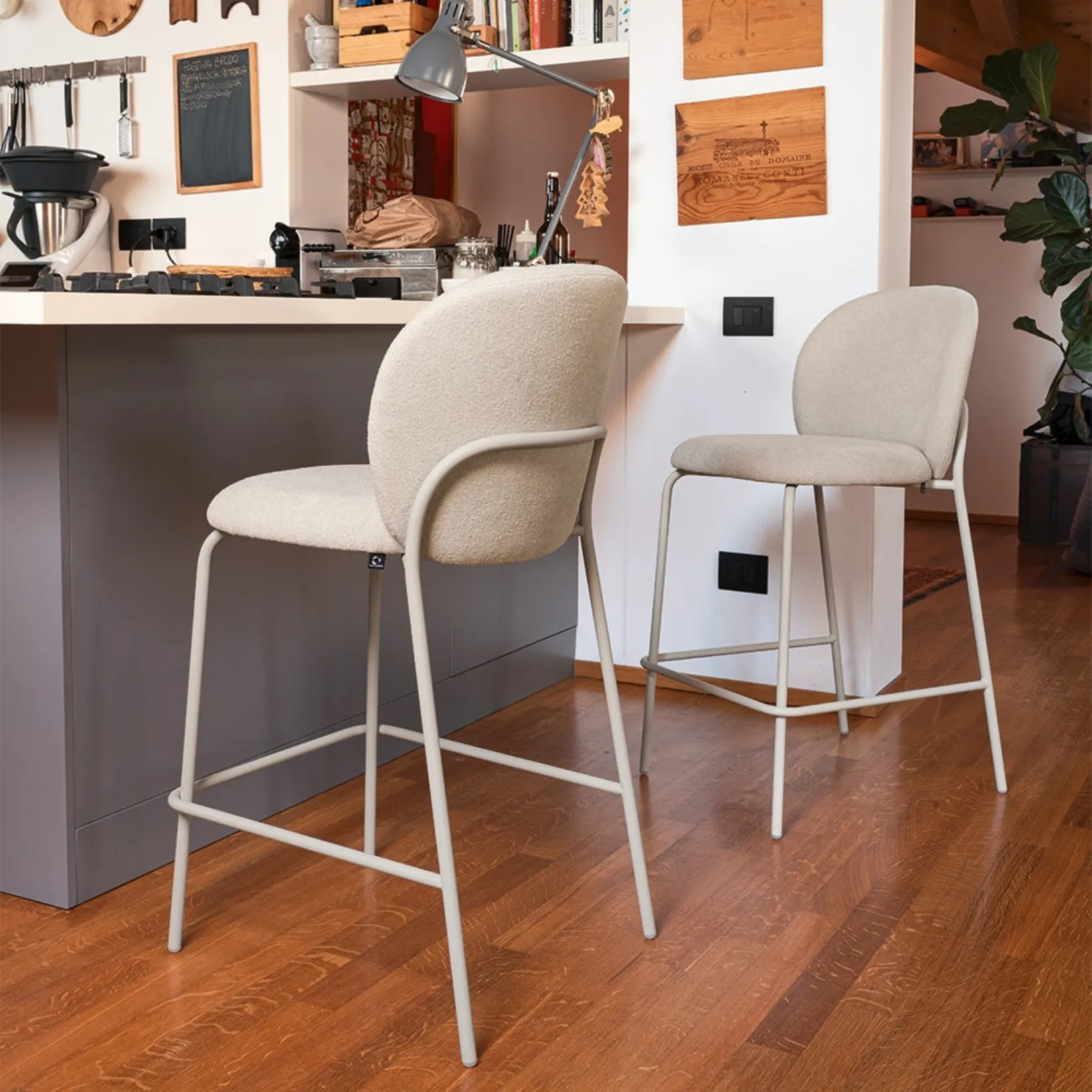 Sgabello Cozy Mid di Connubia