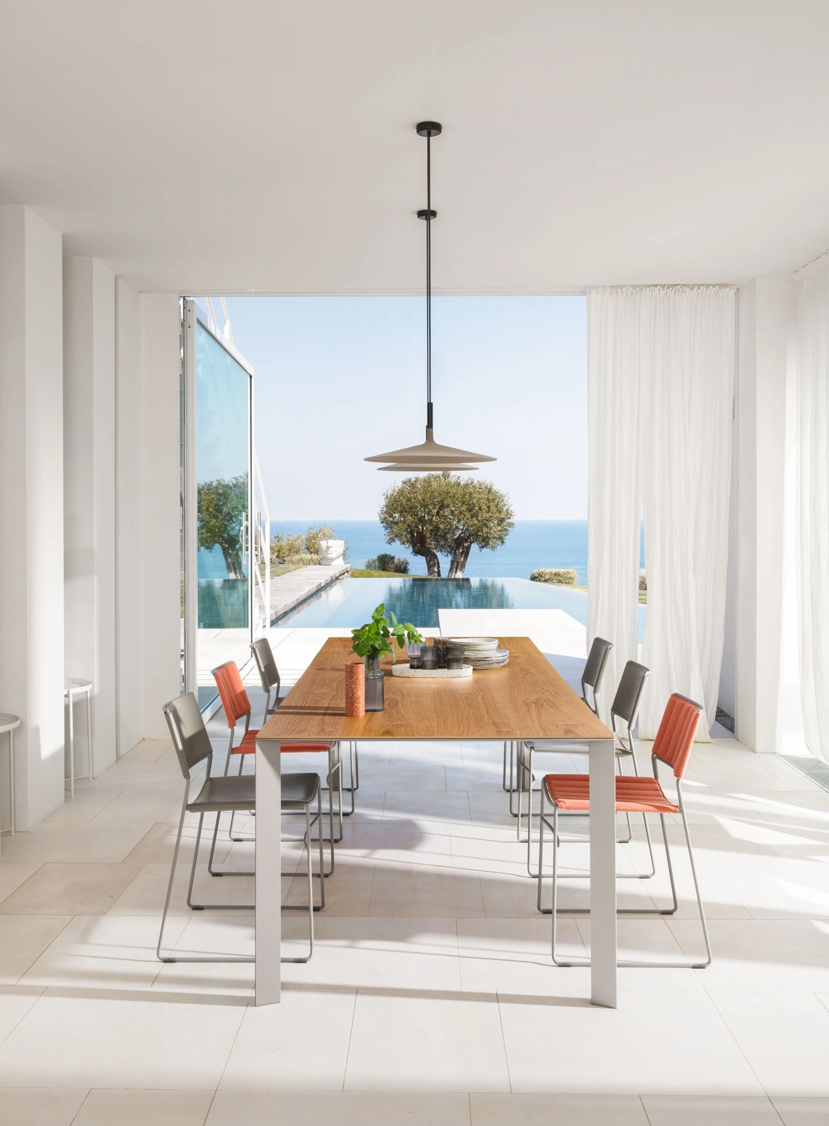 Sedia in tessuto Slim di Midj