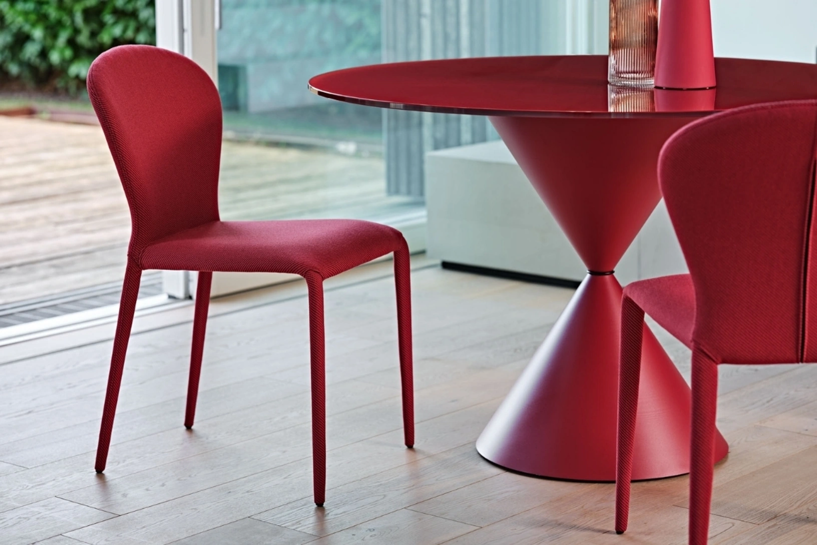 Sedia in tessuto imbottito Soffio di Midj